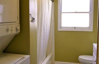 Washer/ Dryer and bathroom