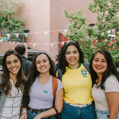 Diversity, international students at the Summit activity.