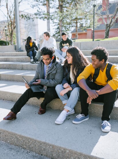 Schedule group tour on campus